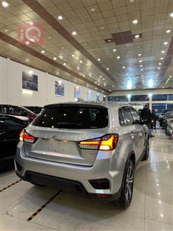 ميتسوبيشي أوتلاندر سبورت